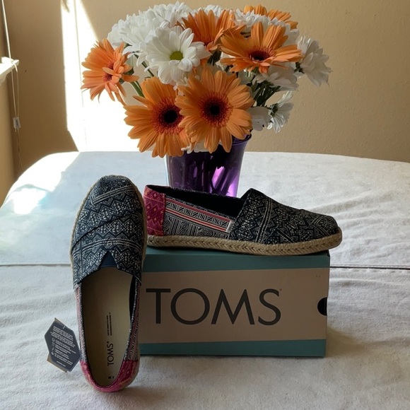 🪷 TOMS HMONG INDIGO FLORAL ROPE ESPADRILLE 🪷 - Picture 9 of 16